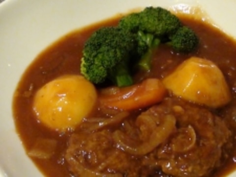 市販のルーで 簡単煮込みハンバーグ レシピ 作り方 By とこと11 楽天レシピ